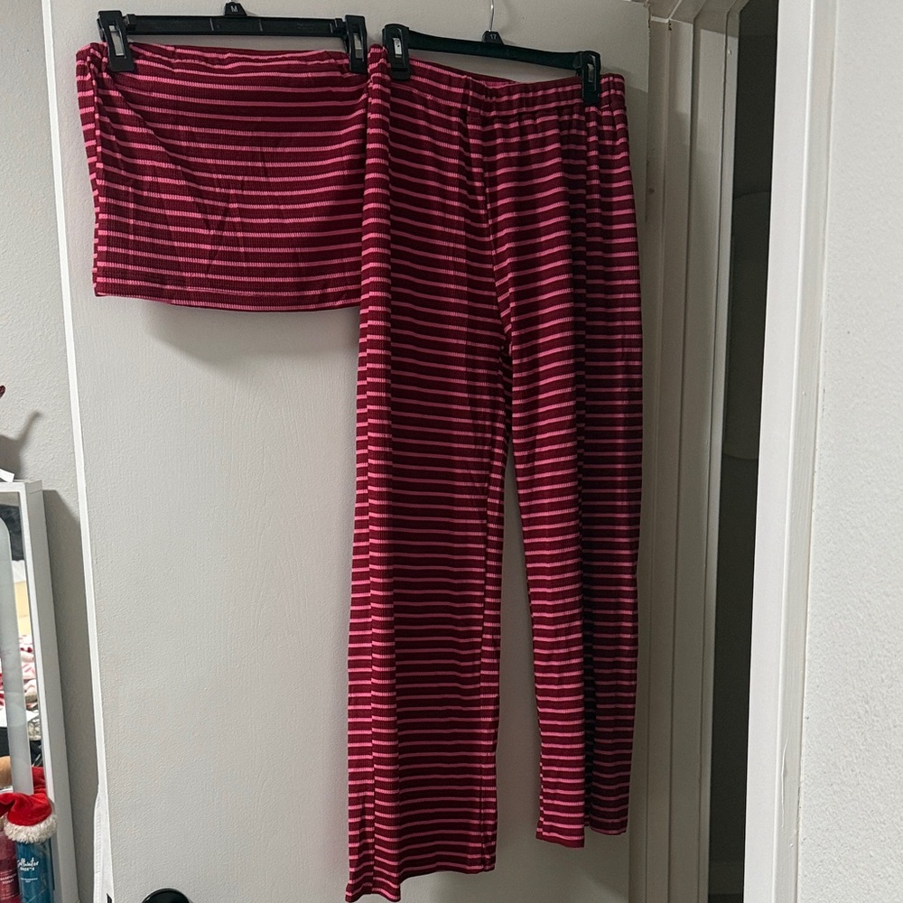 Pink and maroon Striped Lounge Set